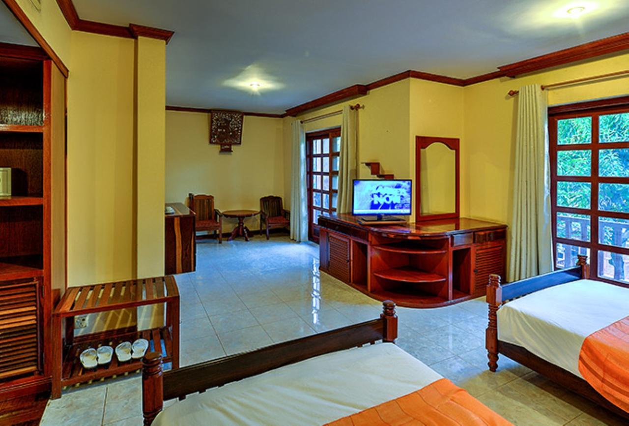 Suryavara Residence Hotel Siem Reap Exterior photo